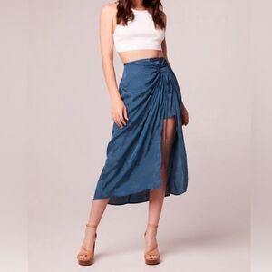 Band Of The Free Size Medium Bohemian Teal Blue Jacquard Ruched Midi Skirt NWT
